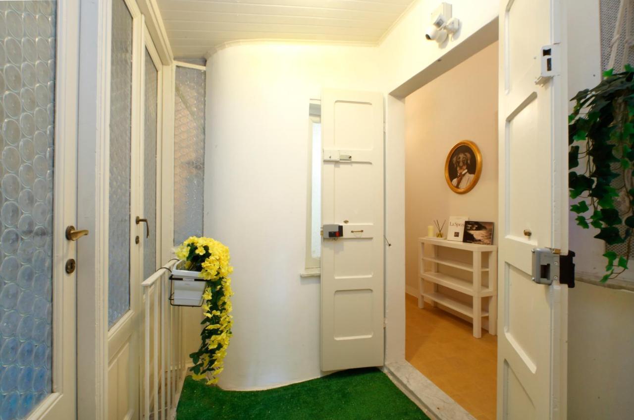 Breathe Liguria - Lucy 1 Bedroom And 1 Apartment In A Newly Renovated Nineteenth-Century Building In The Historic Center Near The Sea ลาสเปเซีย ภายนอก รูปภาพ