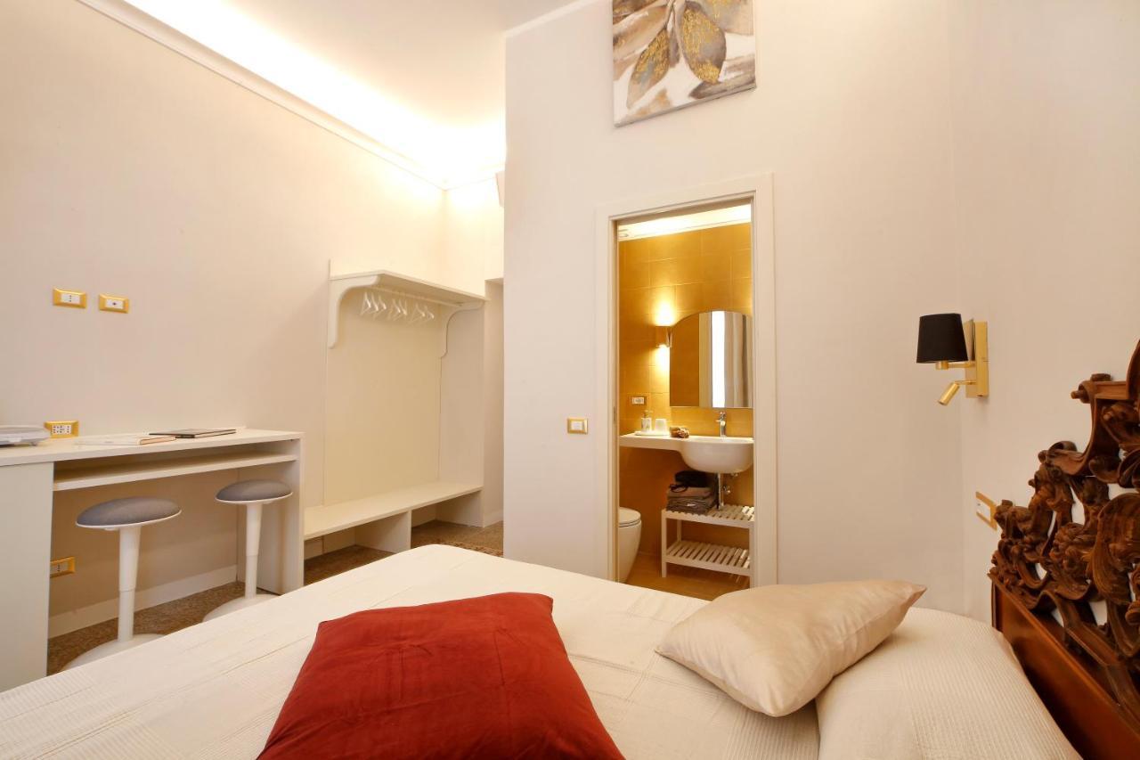 Breathe Liguria - Lucy 1 Bedroom And 1 Apartment In A Newly Renovated Nineteenth-Century Building In The Historic Center Near The Sea ลาสเปเซีย ภายนอก รูปภาพ
