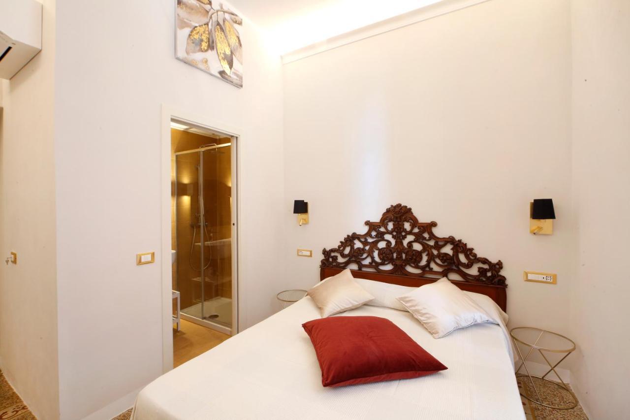 Breathe Liguria - Lucy 1 Bedroom And 1 Apartment In A Newly Renovated Nineteenth-Century Building In The Historic Center Near The Sea ลาสเปเซีย ภายนอก รูปภาพ